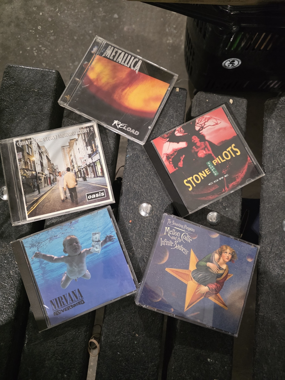 Nirvana,oasis,stone Temple Pilots, Metallica, The Smashing Pumkins, Sold As Lot